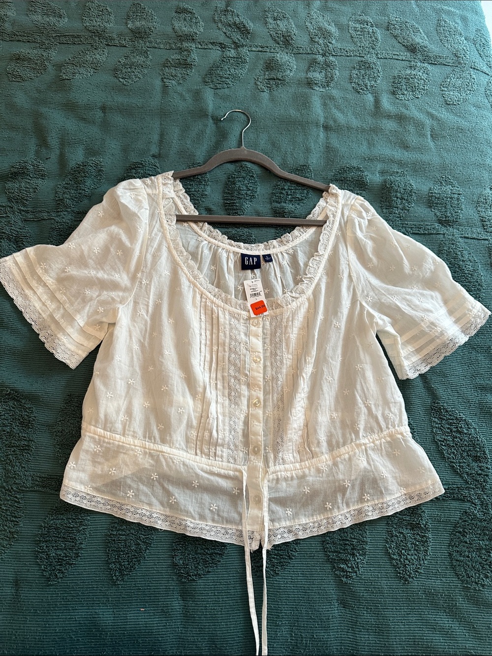 GAP White Cotton Eyelet Peasant Blouse